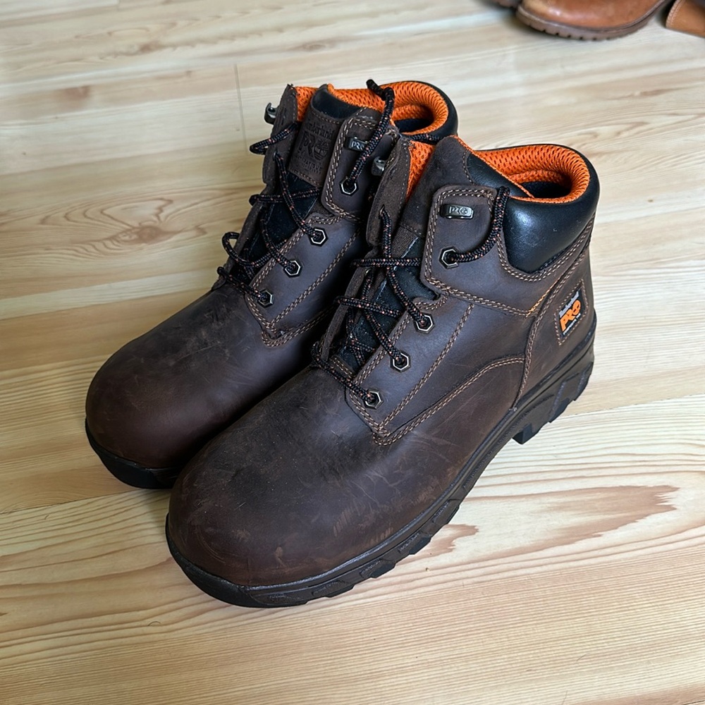 Men’s Timberland Pro size 10